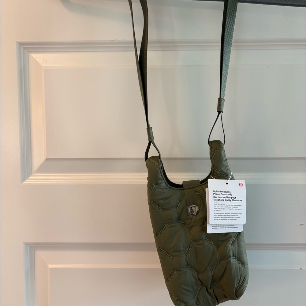 Lululemon Quilty Pleasures Phone Crossbody NWT - Picture 3 of 4